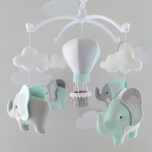 Móbile de Berço Musical Elefantinhos, Balão e Nuvens