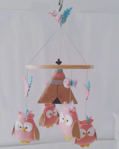 Móbile de Berço - Corujinhas Indiazinhas Boho