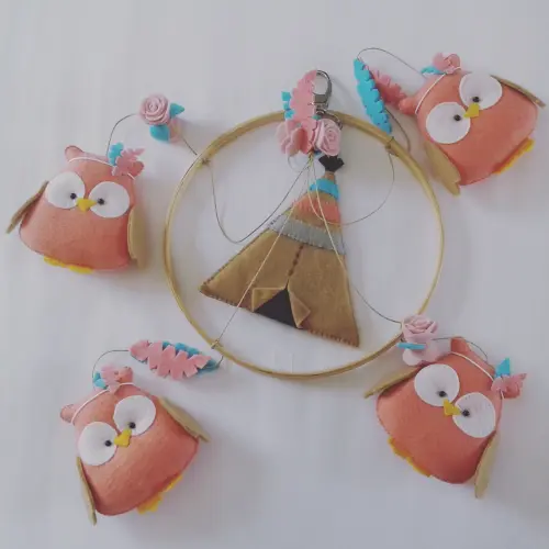 Móbile de Berço - Corujinhas Indiazinhas Boho