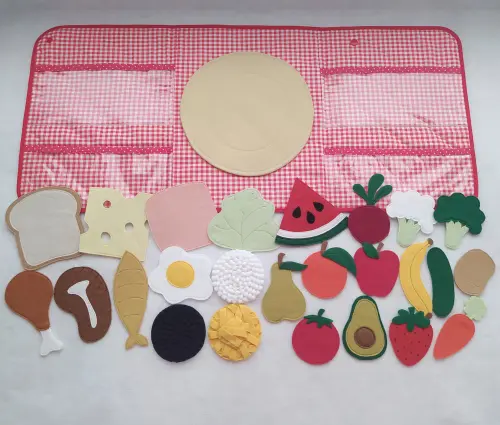 Kit Comidinhas de Feltro e Organizador com Prato Picnic