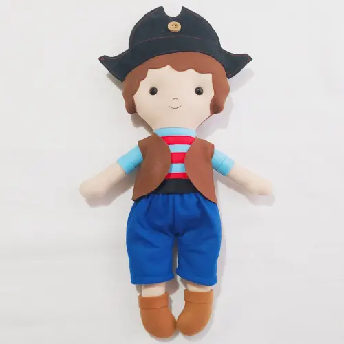 Boneco Pirata Fofo de Feltro – Tons de Azul, Marrom e Verm.