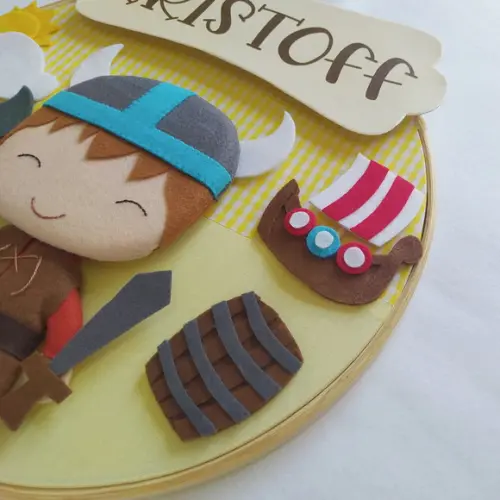 Bastidor Porta de Maternidade de Feltro Viking Kristoff