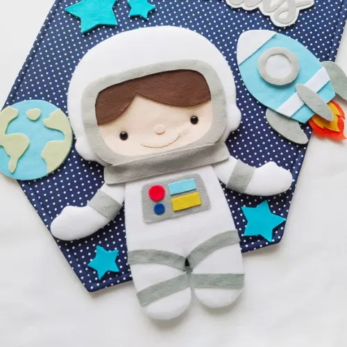Flâmula Porta de Maternidade Astronauta no Espaço - Thomas