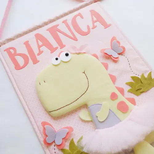 Flâmula Porta de Maternidade Dino Menina - Bianca
