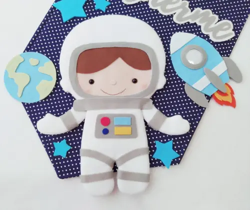 Flâmula Porta Maternidade Astronauta no Espaço - Guilherme