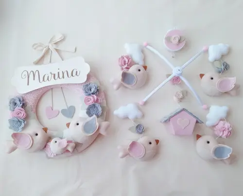 Guirlanda + Móbile Musical Pássaros Cinza e Rosa - Marina