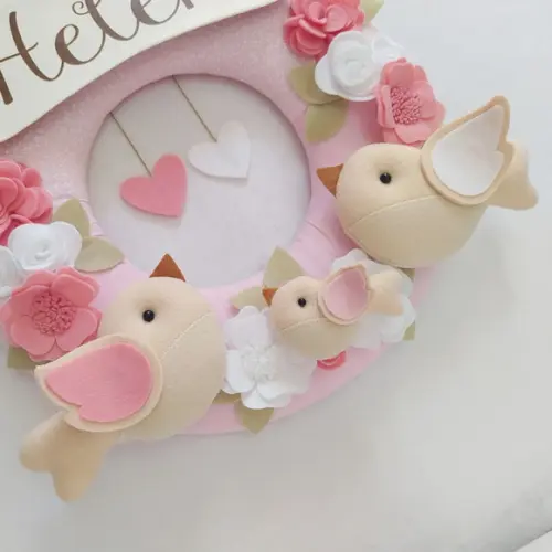 Guirlanda Passarinhos de Feltro Branco e Rosa - Helena