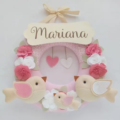 Guirlanda Passarinhos de Feltro Branco e Rosa - Mariana