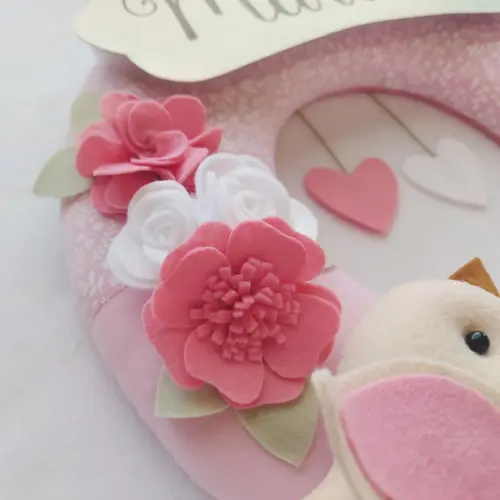 Guirlanda Passarinhos de Feltro Branco e Rosa - Mariana