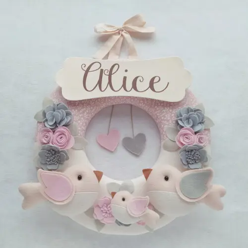 Guirlanda Passarinhos de Feltro Cinza e Rosa Alice
