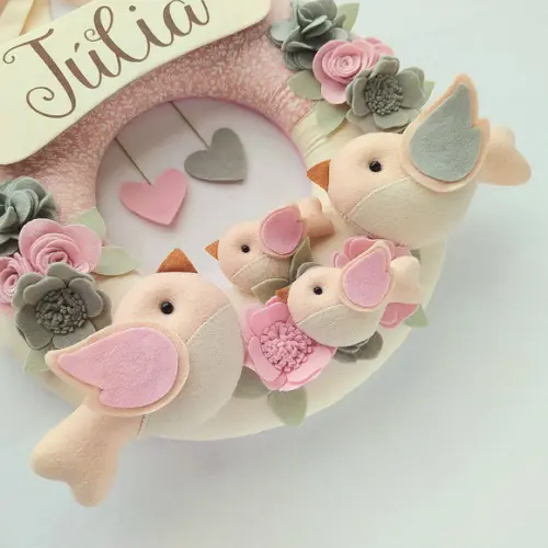 Guirlanda Passarinhos de Feltro Cinza e Rosa Júlia