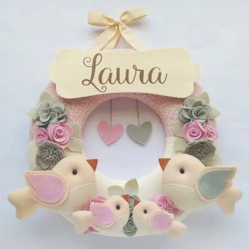 Guirlanda Passarinhos de Feltro Cinza e Rosa Laura