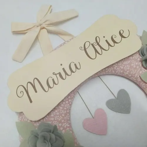 Guirlanda Passarinhos de Feltro Cinza e Rosa Maria Alice