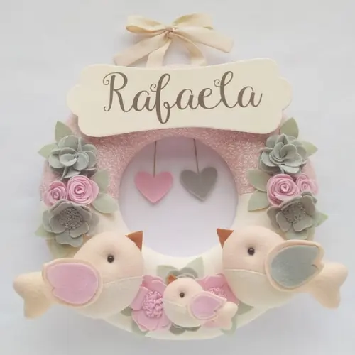 Guirlanda Passarinhos de Feltro Cinza e Rosa Rafaela