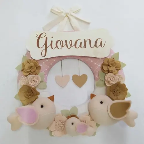 Guirlanda Passarinhos de Feltro Maternidade Nude - Giovana