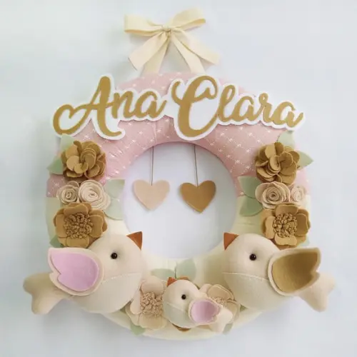 Guirlanda Passarinhos de Feltro Maternidade Nude Ana Clara