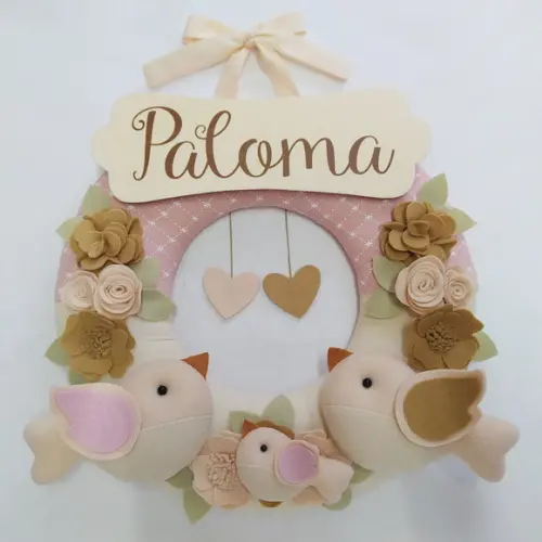 Guirlanda Passarinhos de Feltro Maternidade Nude - Paloma
