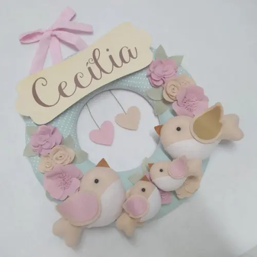 Guirlanda Passarinhos de Feltro Verde e Rosa Cecília