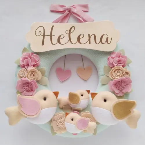 Guirlanda Passarinhos de Feltro Verde e Rosa Helena