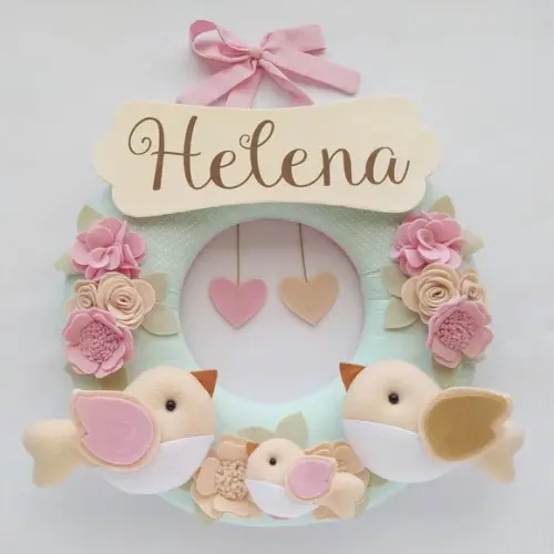 Guirlanda Passarinhos de Feltro Verde e Rosa Helena