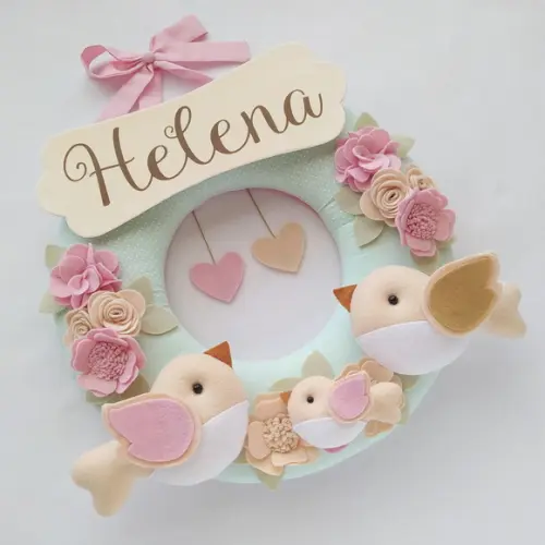 Guirlanda Passarinhos de Feltro Verde e Rosa Helena