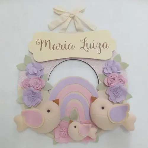 Guirlanda Passarinhos Lilás e Rosa Bebê Arco-íris - Maria Luiza