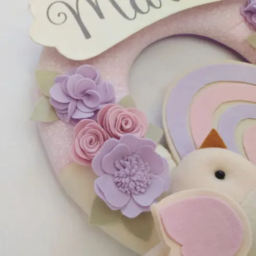 Guirlanda Passarinhos Lilás e Rosa Bebê Arco-íris Marina
