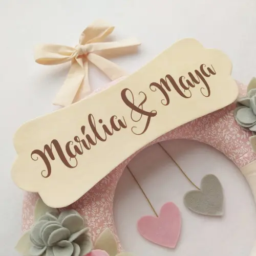 Guirlanda Passarinhos Feltro Cinza e Rosa - Marília e Maya