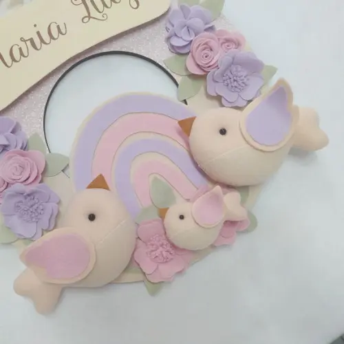 Guirlanda Passarinhos Lilás e Rosa Bebê Arco-íris - Maria Luiz