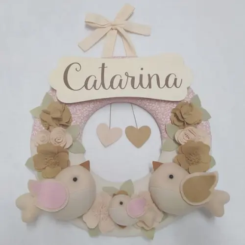 Guirlanda Porta de Maternidade Passarinhos Nude Catarina
