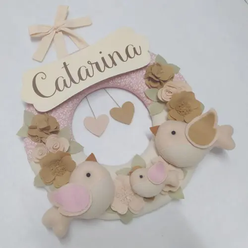 Guirlanda Porta de Maternidade Passarinhos Nude Catarina