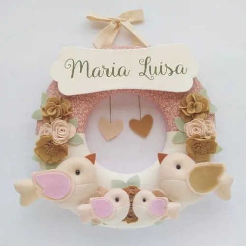 Guirlanda Porta de Maternidade Passarinhos Nude Maria Luisa
