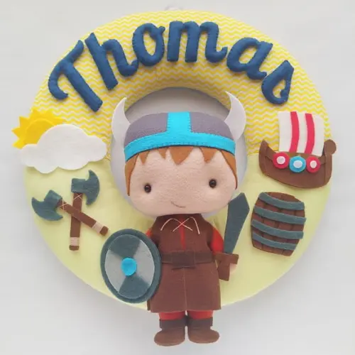 Guirlanda Porta de Maternidade Viking de Feltro - Thomas