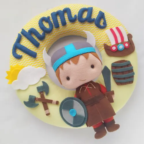 Guirlanda Porta de Maternidade Viking de Feltro - Thomas