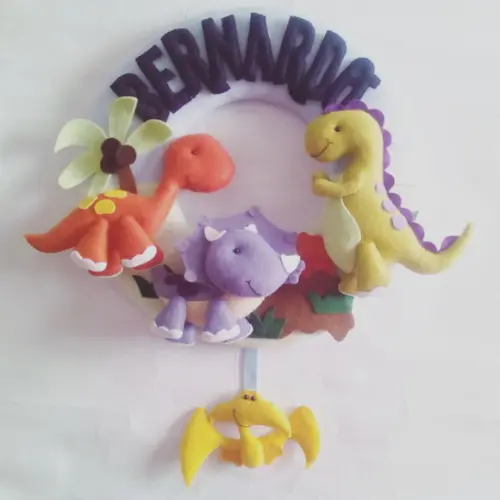 Guirlanda Porta Maternidade Dinossauros de Feltro - Bernardo