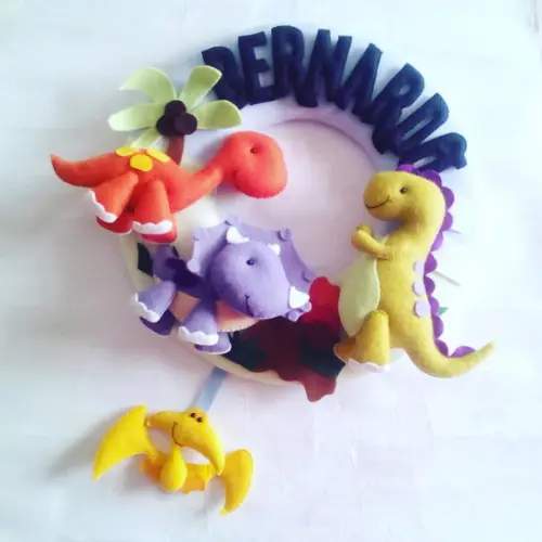 Guirlanda Porta Maternidade Dinossauros de Feltro - Bernardo