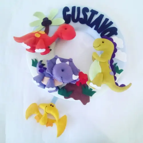 Guirlanda Porta Maternidade Dinossauros de Feltro - Gustavo