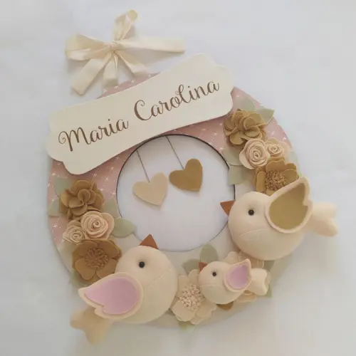 Guirlanda Porta Maternidade Passarinhos Nude Maria Carolina