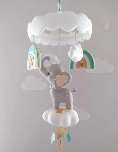 Móbile de Berço  Elefantinho nas Nuvens e Arco-íris Boho