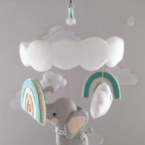 Móbile de Berço  Elefantinho nas Nuvens e Arco-íris Boho