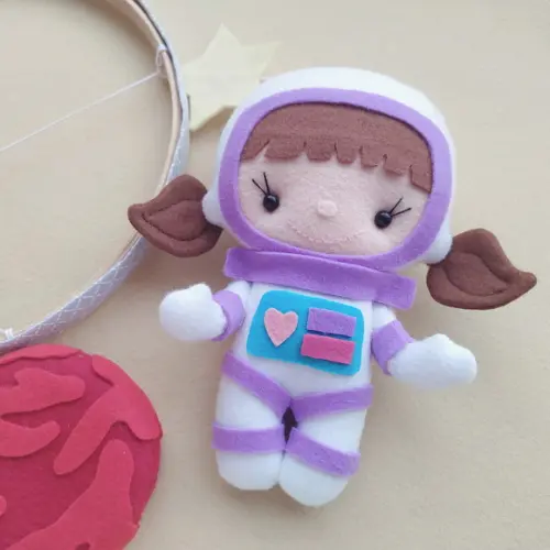 Móbile de Berço Astronauta Menina, Foguete e Planetas, Espacial