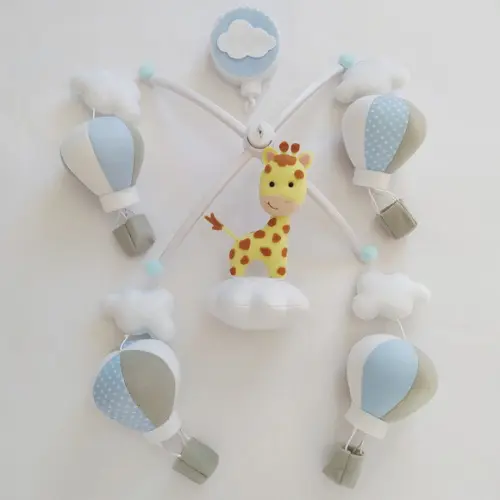 Móbile de Berço Musical Girafa, Balões e Nuvens Azul