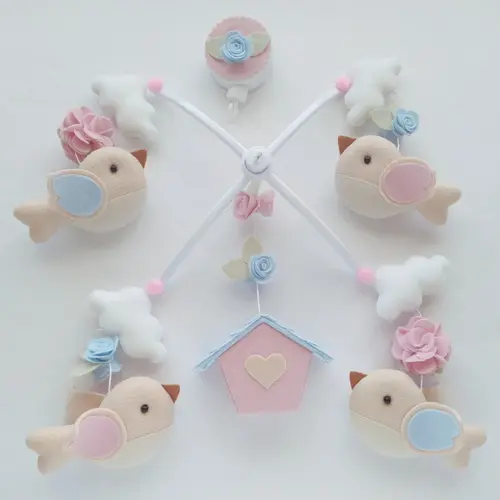 Móbile Musical Passarinhos, Nuvens e Casinha Azul e Rosa