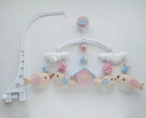 Móbile Musical Passarinhos, Nuvens e Casinha Azul e Rosa