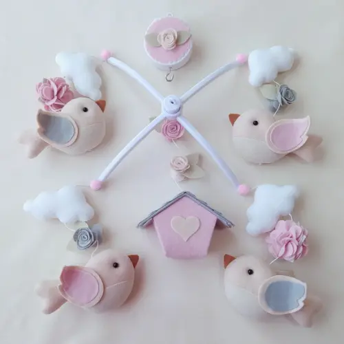 Móbile Musical Passarinhos, Nuvens e Casinha Cinza e Rosa