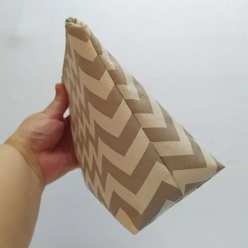 Necessaire Básica - Chevron Cinza