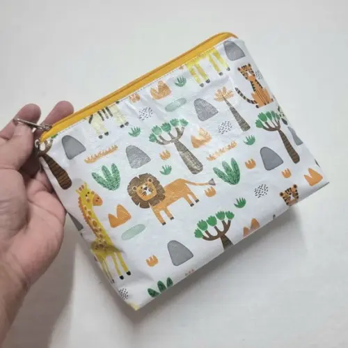 Necessaire Básica - Safari ou Selva
