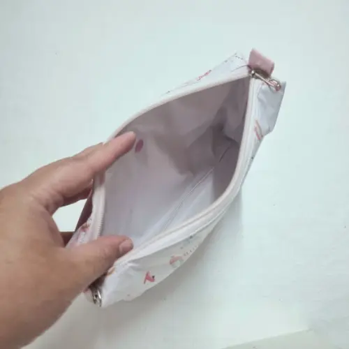 Necessaire Porta Fraldas e Lenço Umedecido - Princesas