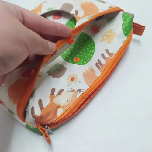 Necessaire Porta Fraldas e Lenço Umedecido - Raposinhas