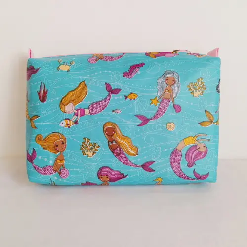 Necessaire Porta Fraldas e Lenço Umedecido - Sereias